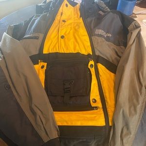 Boulder Gear snowboard/mt. Climbing jacket